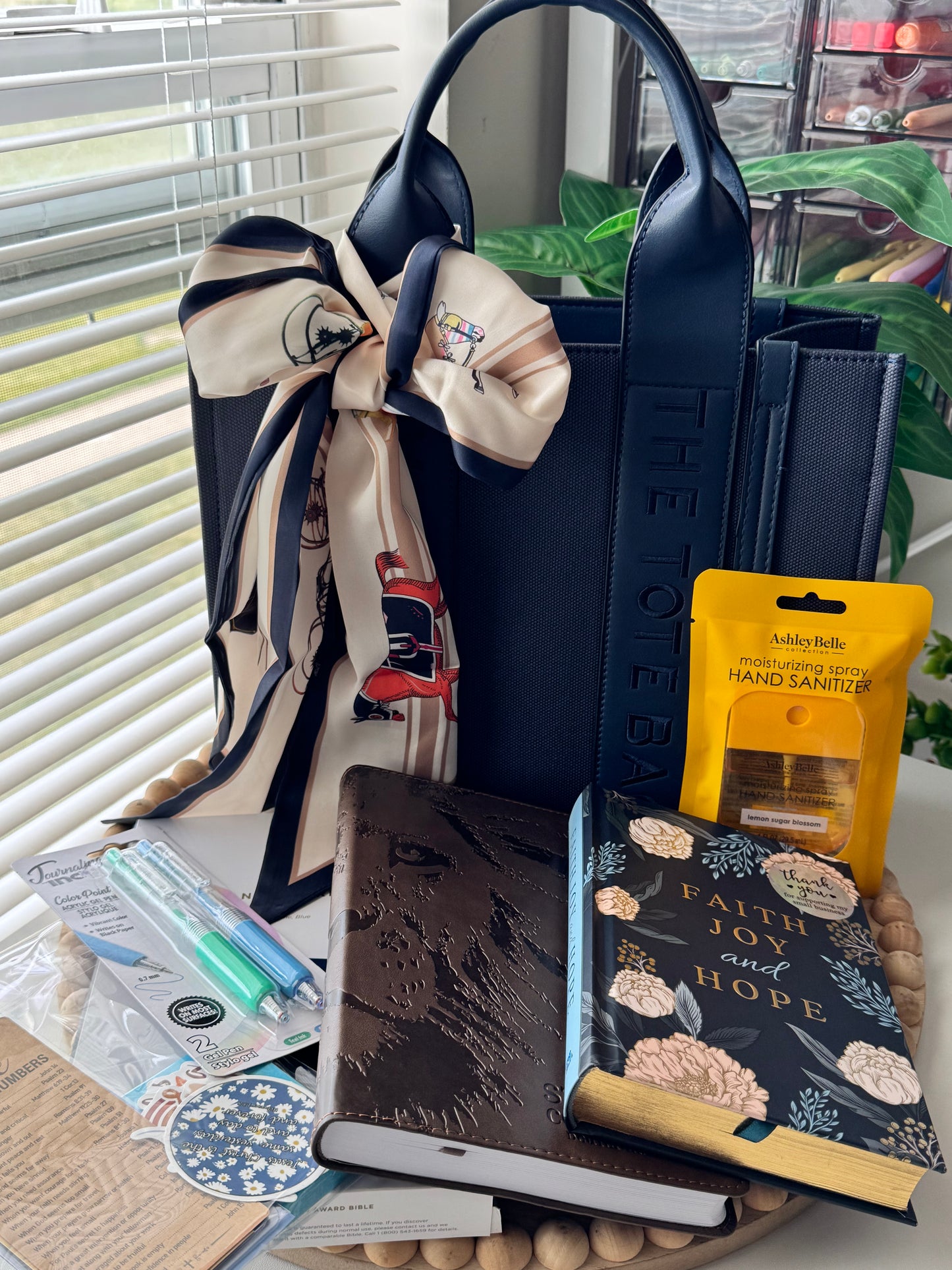 Everyday Faith Tote Bundle