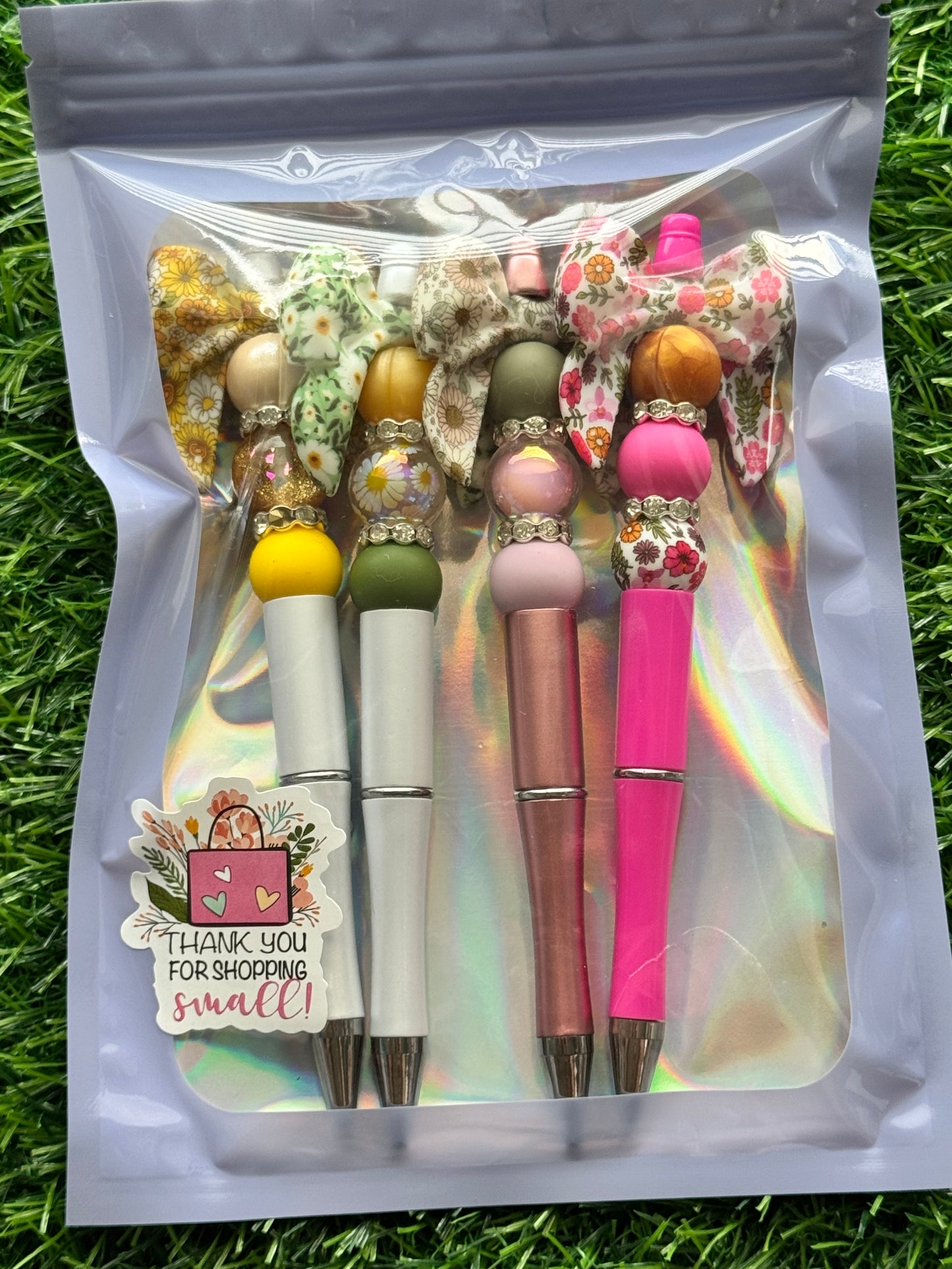 🎀 3D Silicone Bow Beaded Pen Set (4-Pack)