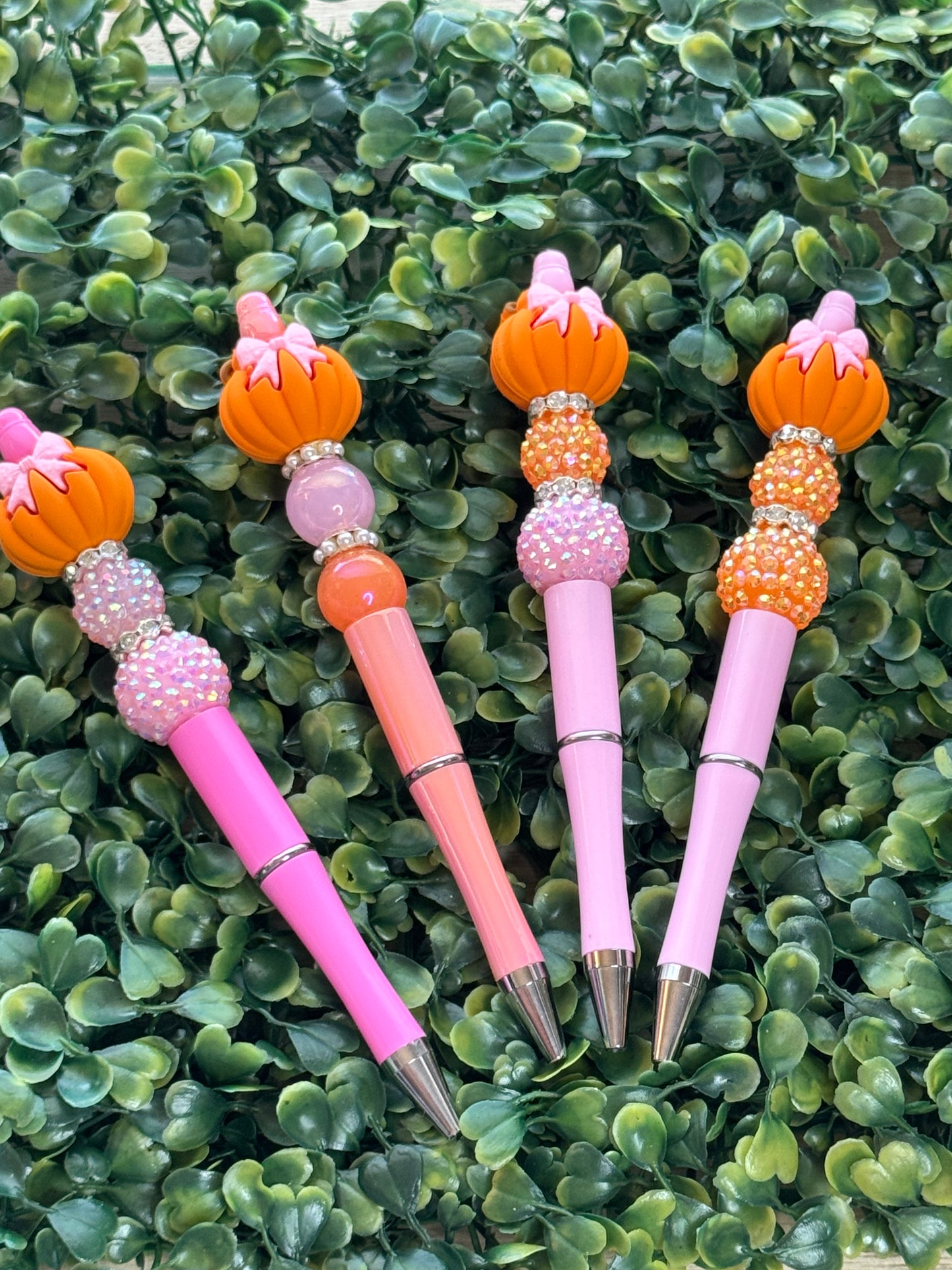 BOW BEADED PENS