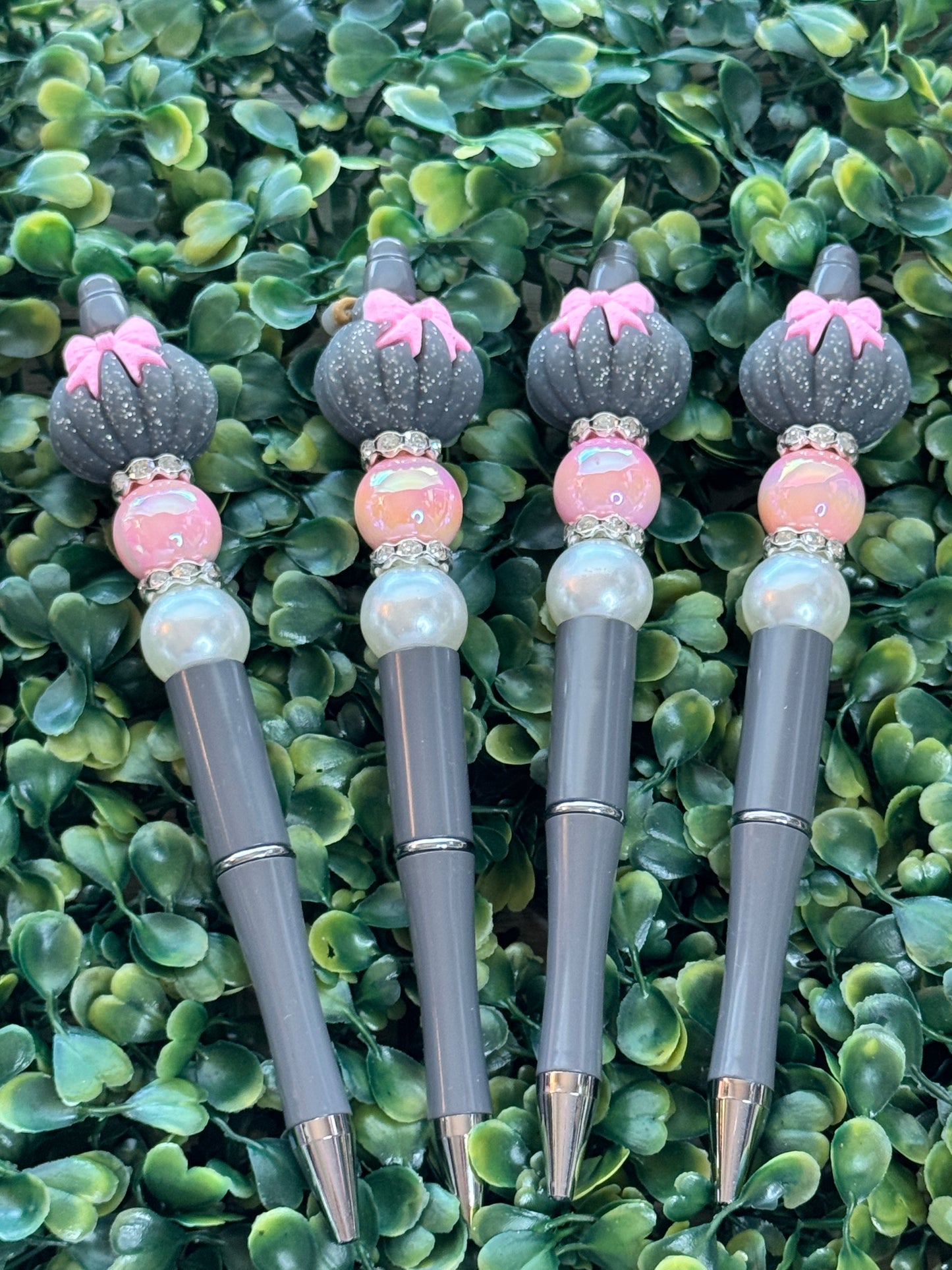 BOW BEADED PENS